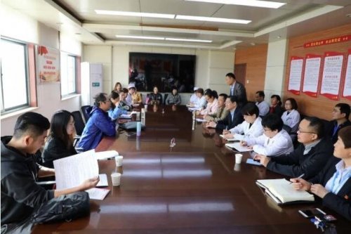 安徽省妇女儿童保健中心专家组到太和县人民医院院调研10月29日，安徽省妇女儿童保健中心李涛主任一行到太和县人民医院调研，市妇幼计生中心副主任王星，县妇幼保健中心
