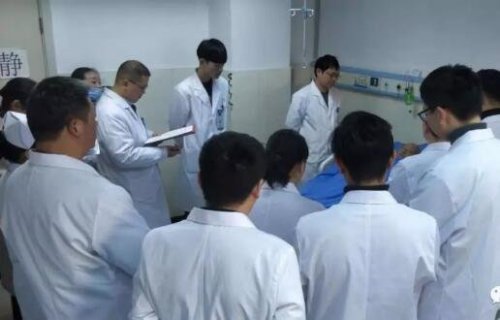 太和县人民医院心内科开展临床教学查房，使老师、学员、患者三方从中获益