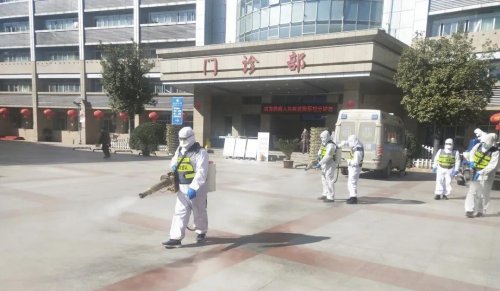 太和县红十字救援队，穿梭在医院里的消杀志愿者