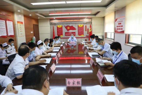 太和县人民医院开展新冠肺炎疑似病例处置应急演练桌面推演