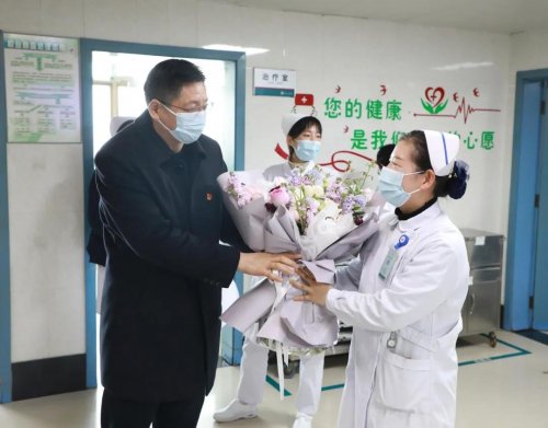 春暖三月 | 太和县人民医院开展三八妇女节慰问活动