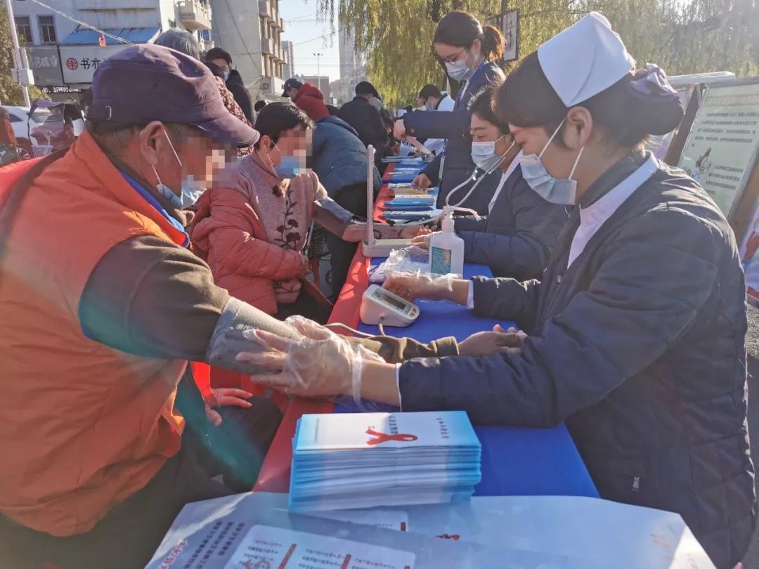 世界艾滋病日丨知“艾”才能无碍，太和县人民医院开展义诊宣传活动