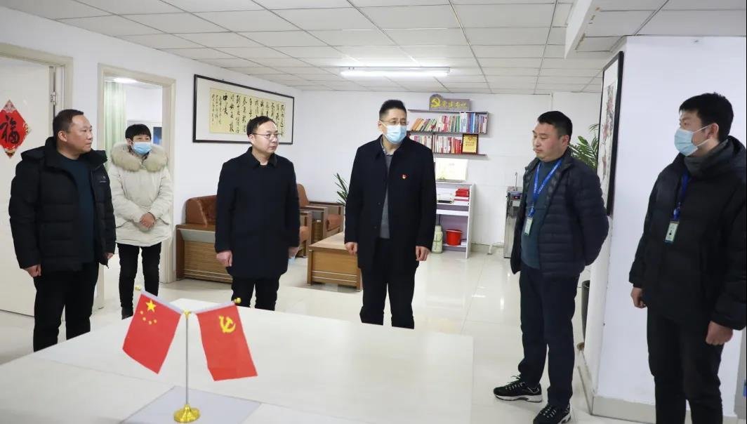 迎新春 送祝福 太和县人民医院党委书记祝振华看望慰问后勤保障人员