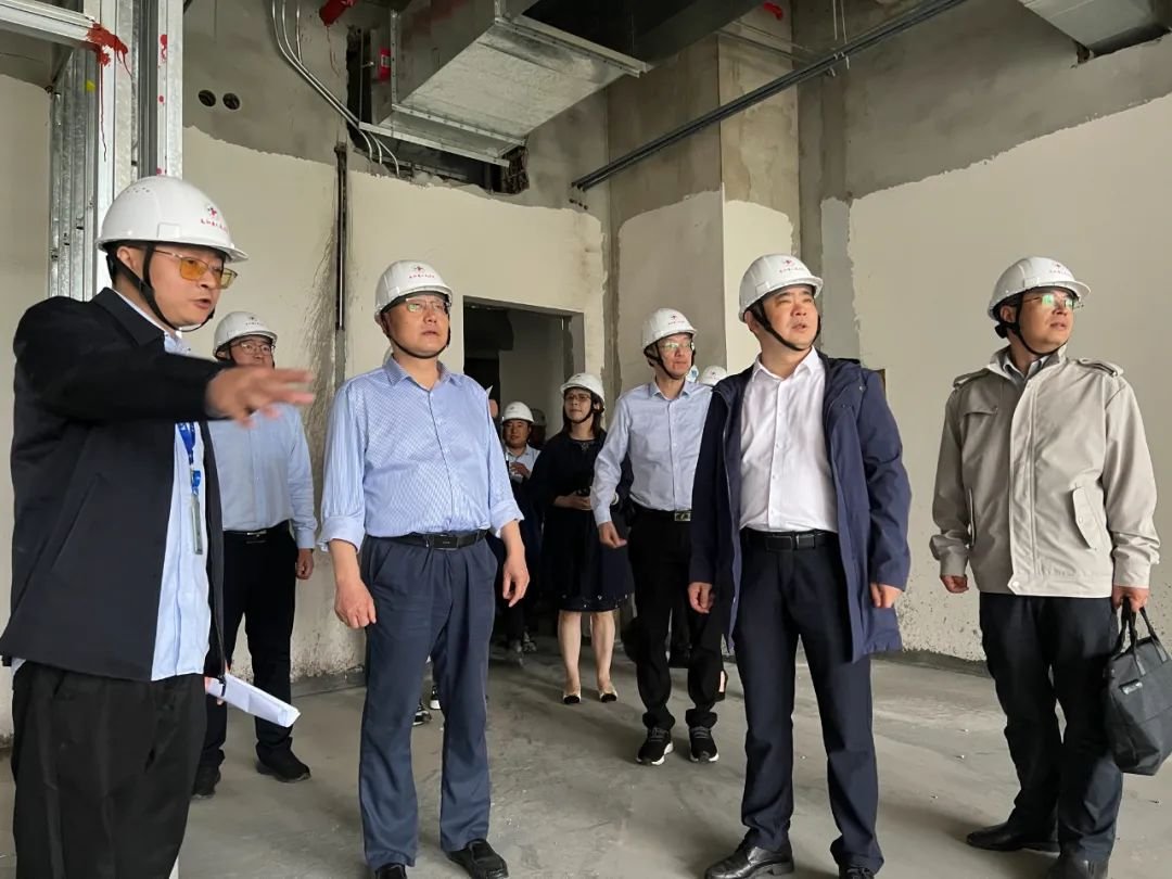 皖南医学院临床医学院傅万山书记一行到太和县人民医院考察调研教学管理工作