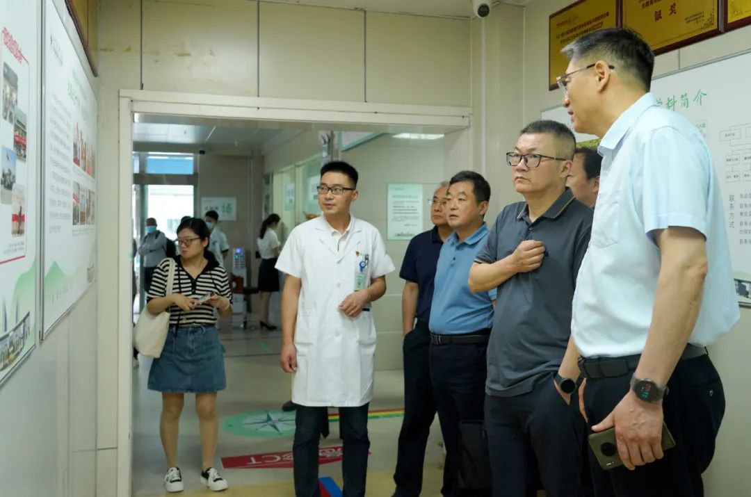 安徽省卫健委王俊宝一行到太和县人民医院调研指导